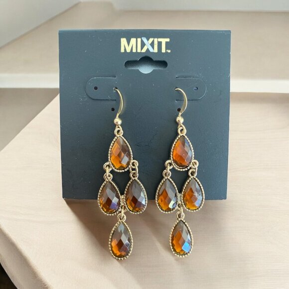 Mixit 2 1/2" Gold Tone/Amber Color Dangle Hook Earrings-NWT - Picture 1 of 1